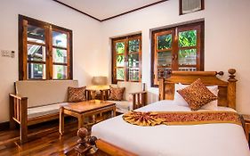 Villa Ang Thong
